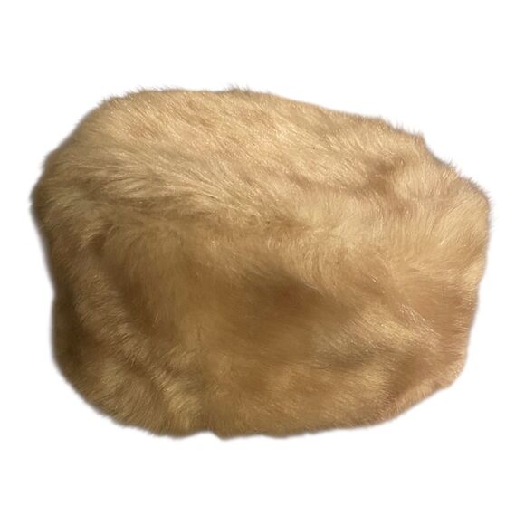 Vintage 70s/80s beige buff faux fur pillbox hat cozycore maximalist quiet luxury main image 6